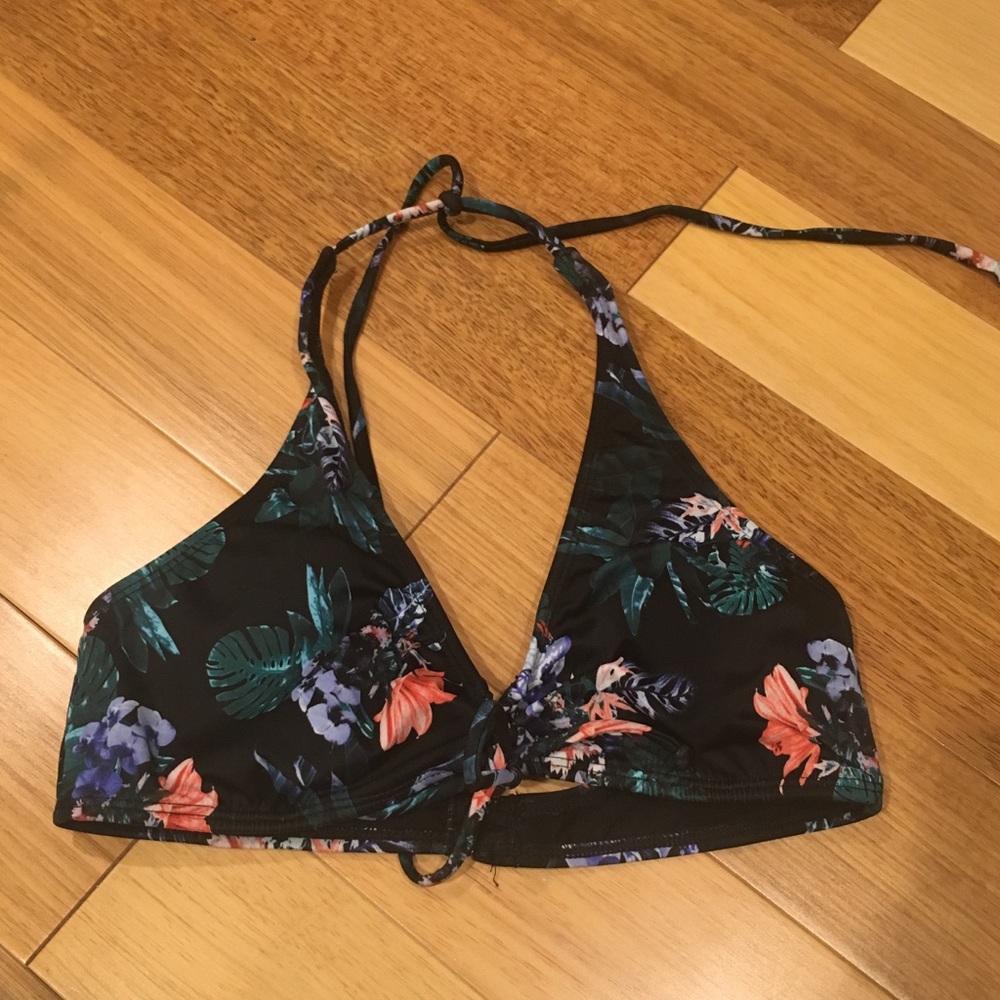 Pacsun floral print bikini top